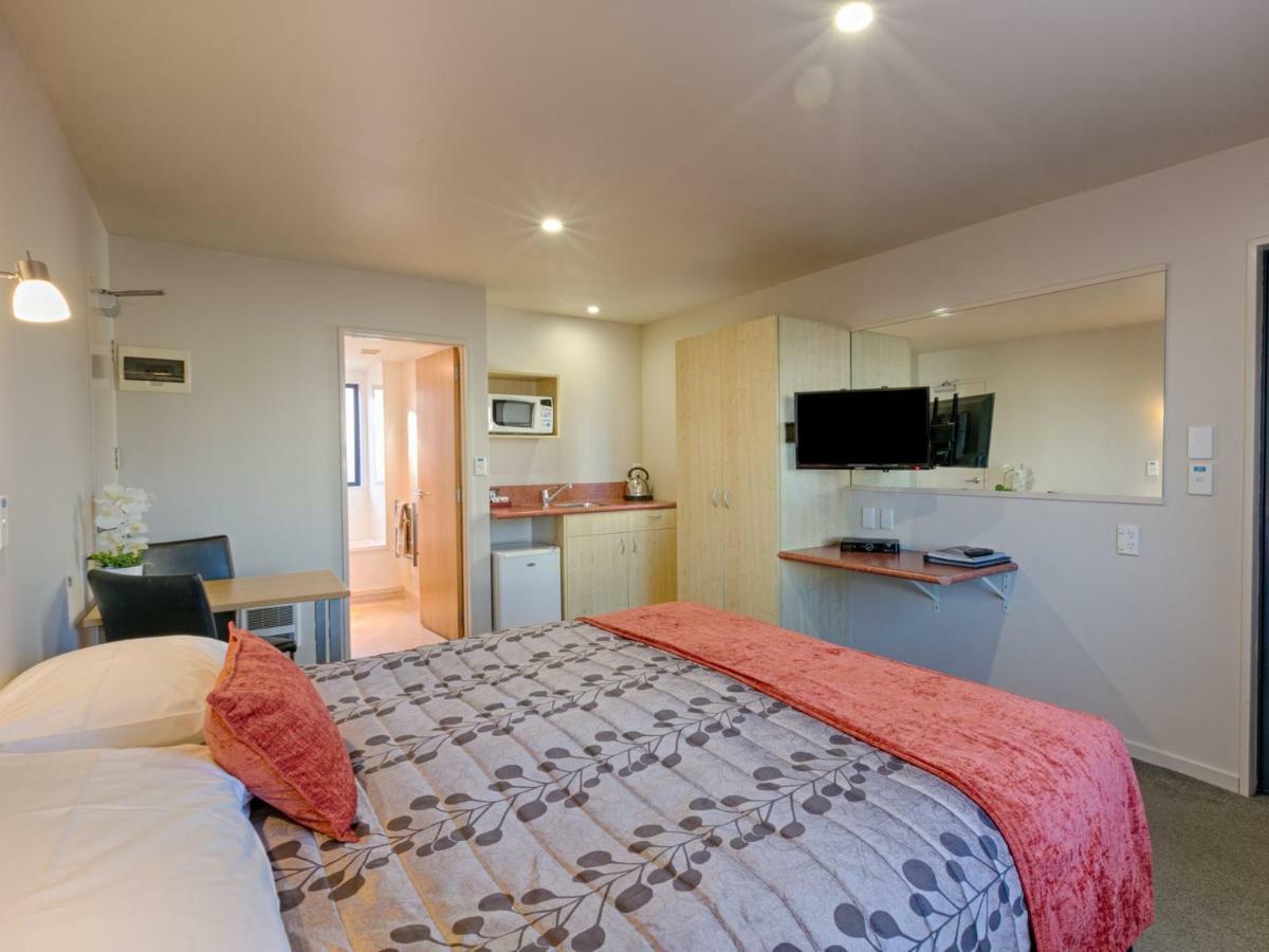 Superior Studio mit Whirlpoolwanne