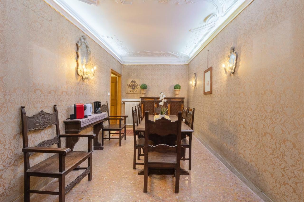 Deluxe Apartment Separate Building
