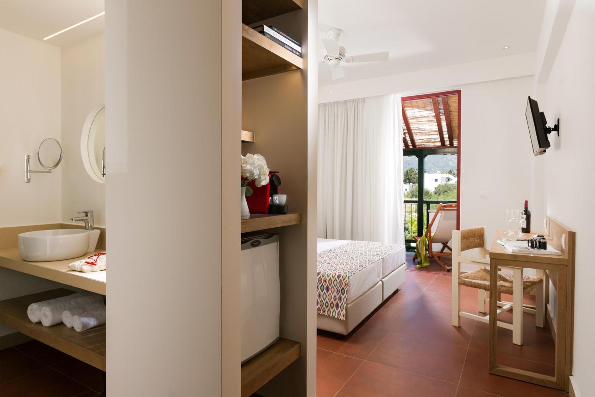 Superior Double or Twin Room City View