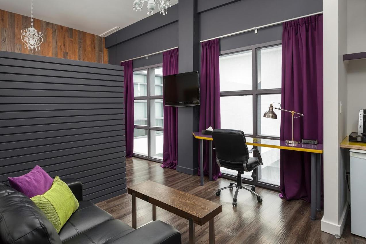 Queen Suite
