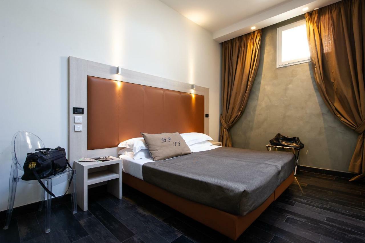 Double or Twin Room,909816493:JPEG