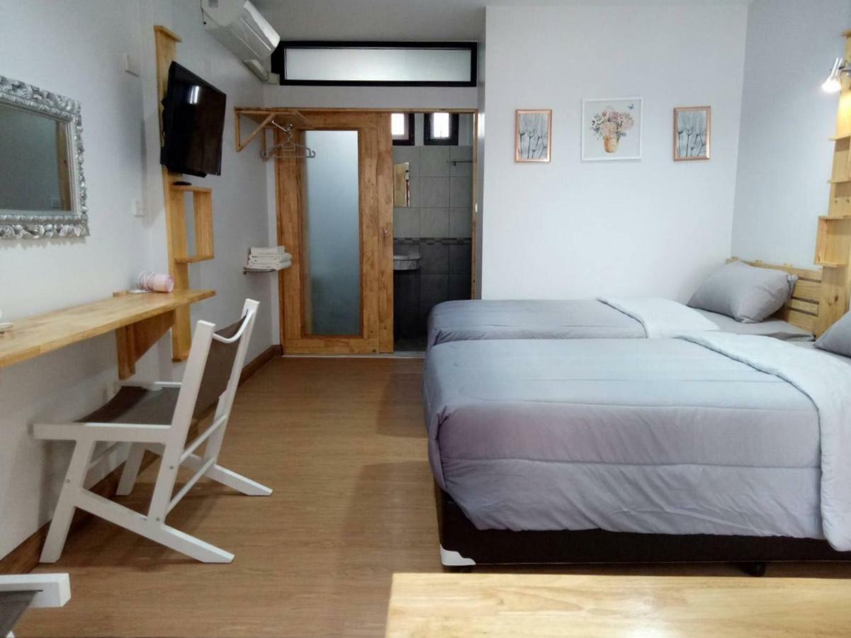 Habitación Doble con baño privado - 2 camas