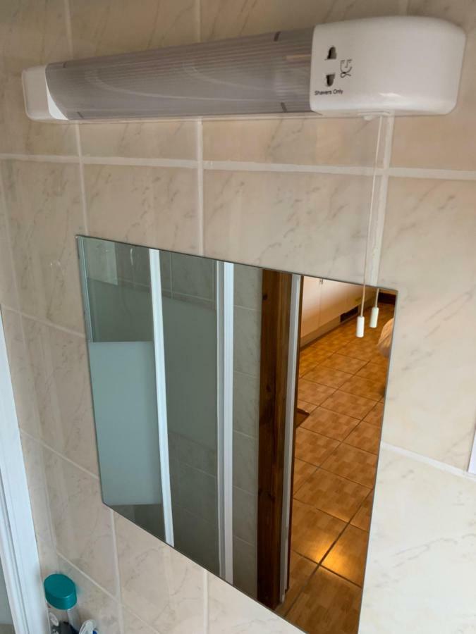 Attic Double or Family Triple En-Suite Kitchenette