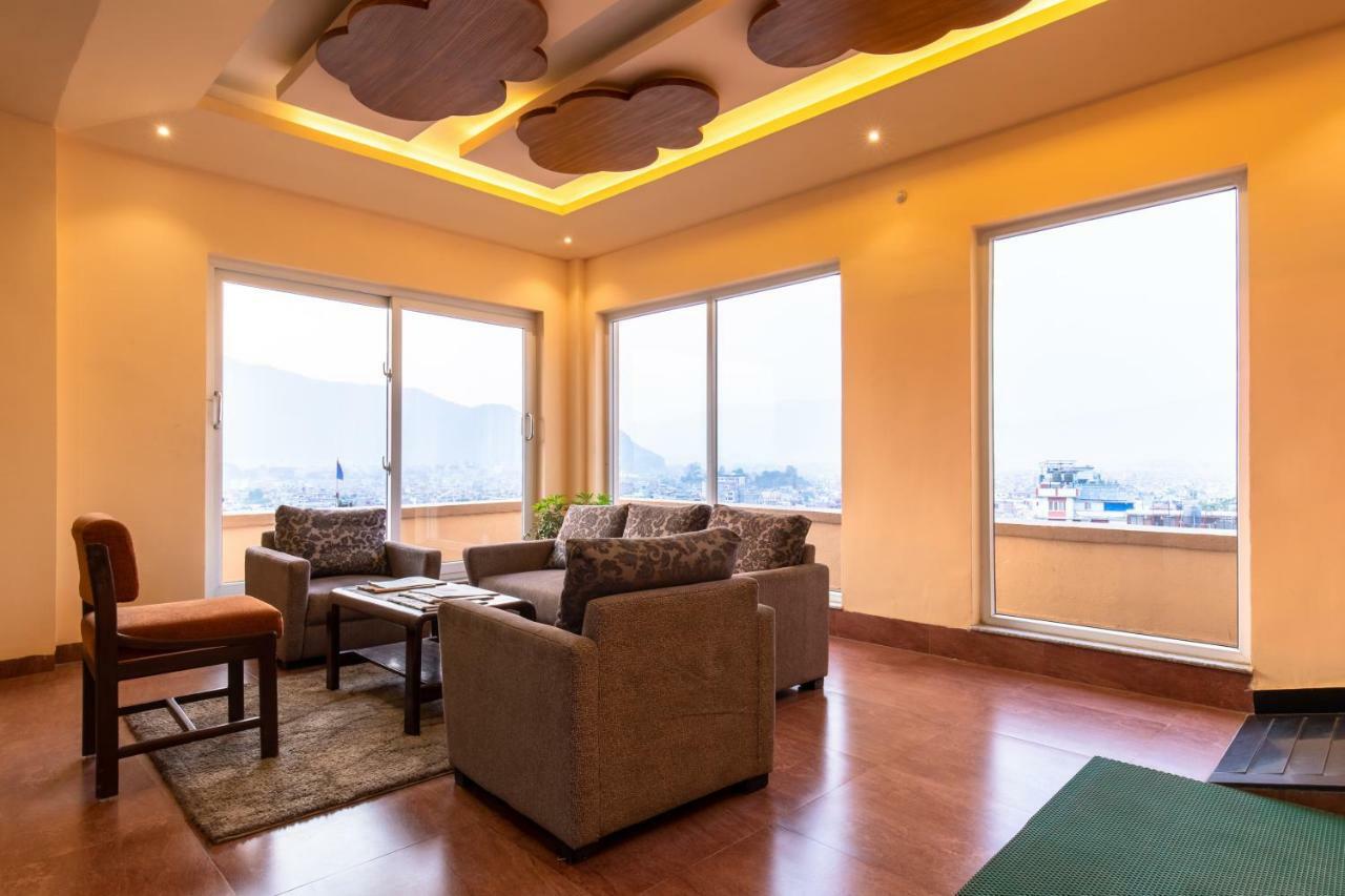 Deluxe Double Room 24 hours Check on First Spa Treatment & One-Way Complimentary Airport Transfer