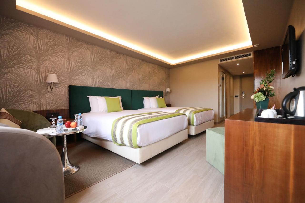 Superior Kamer met 2 Aparte Bedden