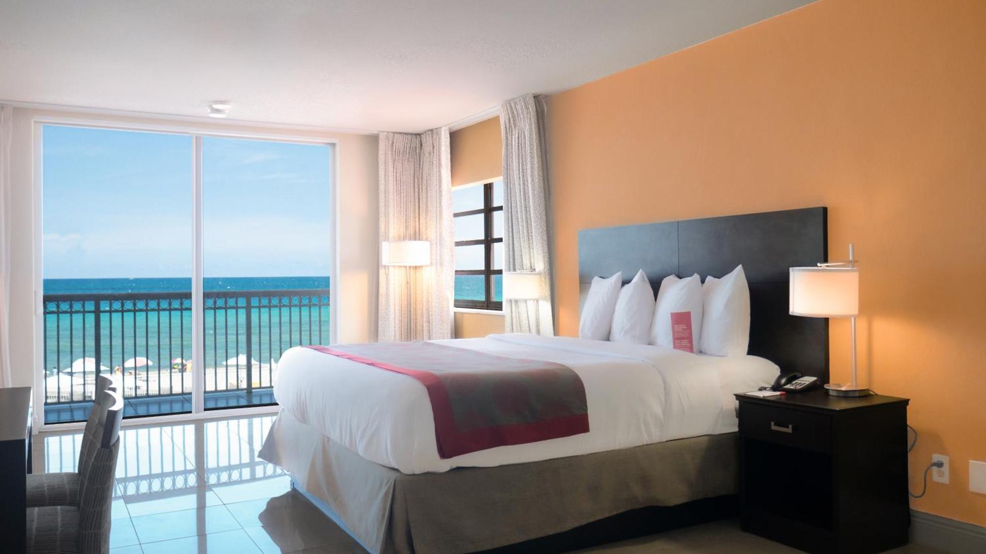 Habitación con vistas frontales al océano - 1 cama extragrande - No fumadores