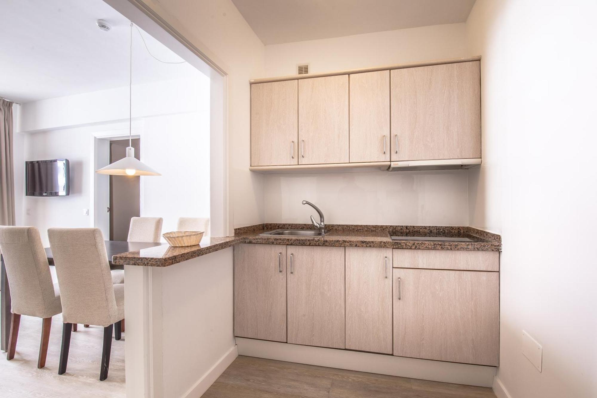 Apartamento com 1 Quarto e Vista Mar