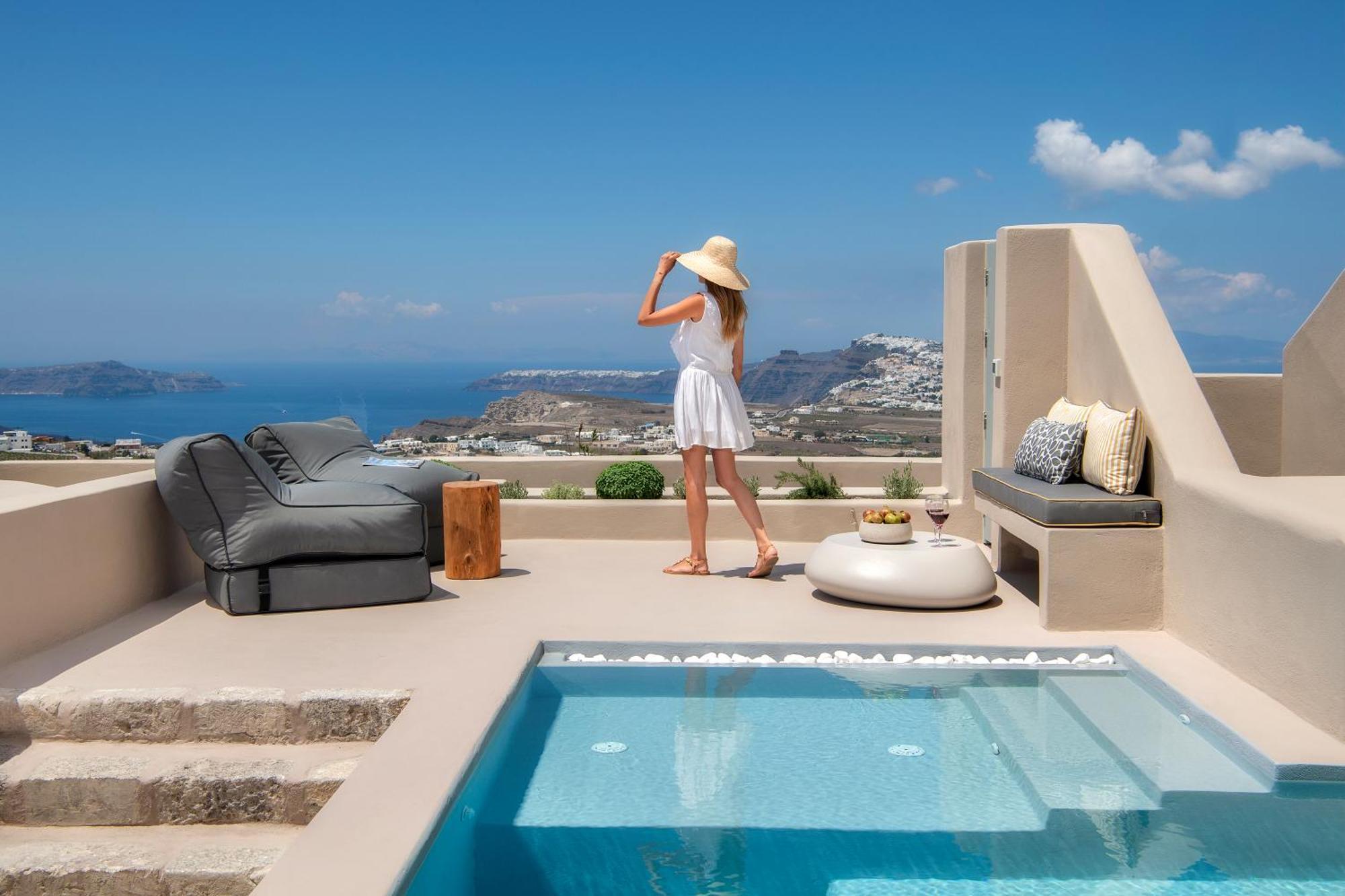 ALKYONE Cave Suite Private Pool