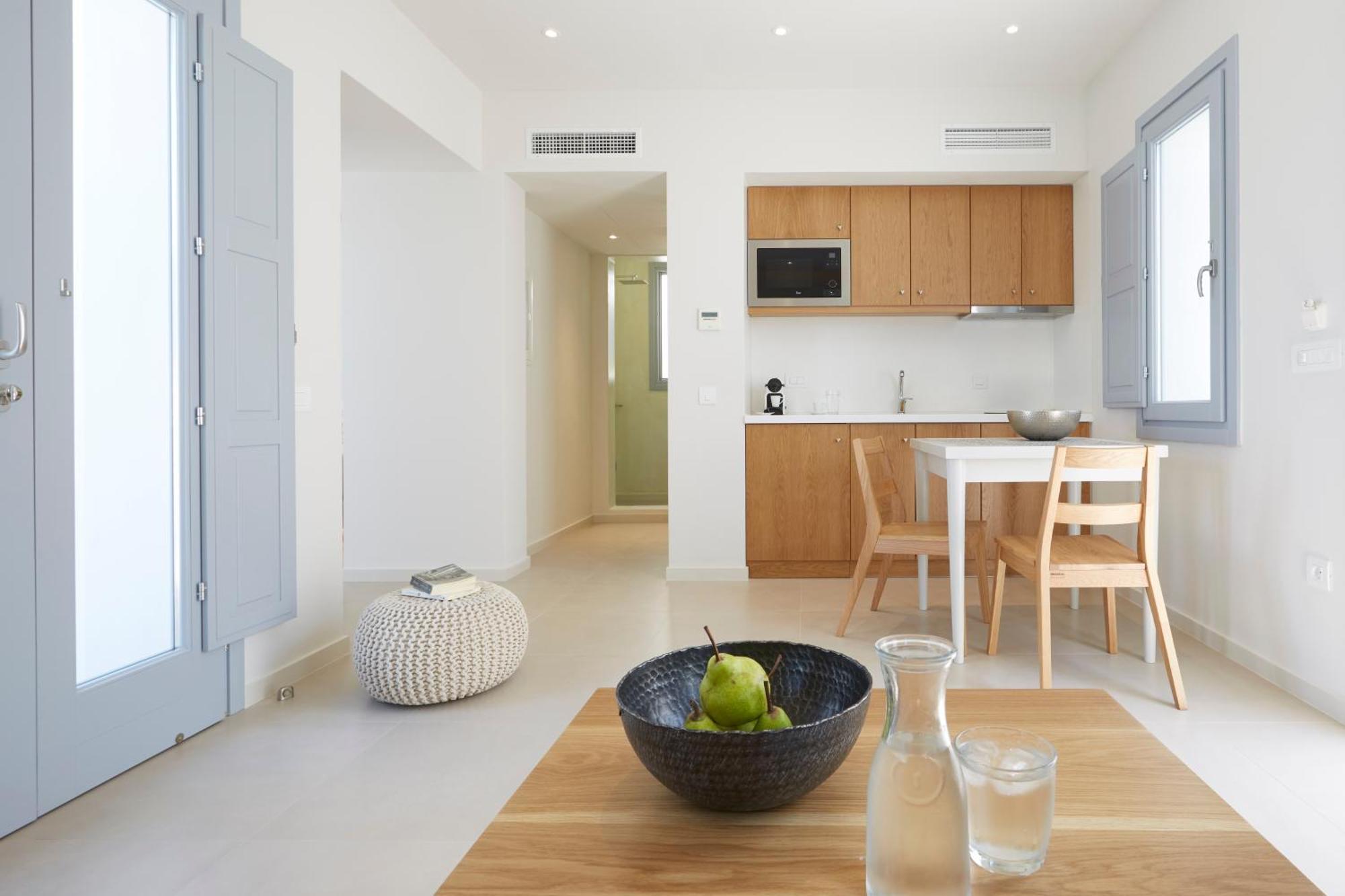 Junior Suite Hot Tub Partial Sea view or Lower courtyard