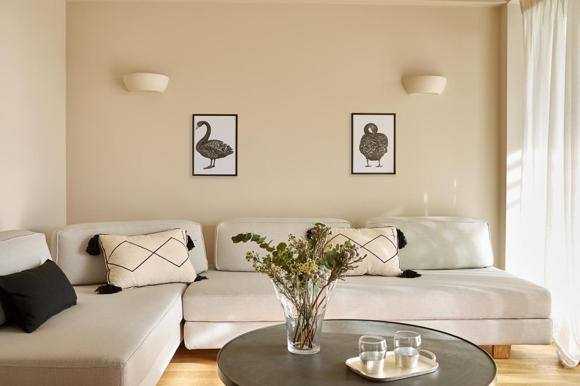 Suite aan het Strand met Privézwembad - Grace Rooms & Suites