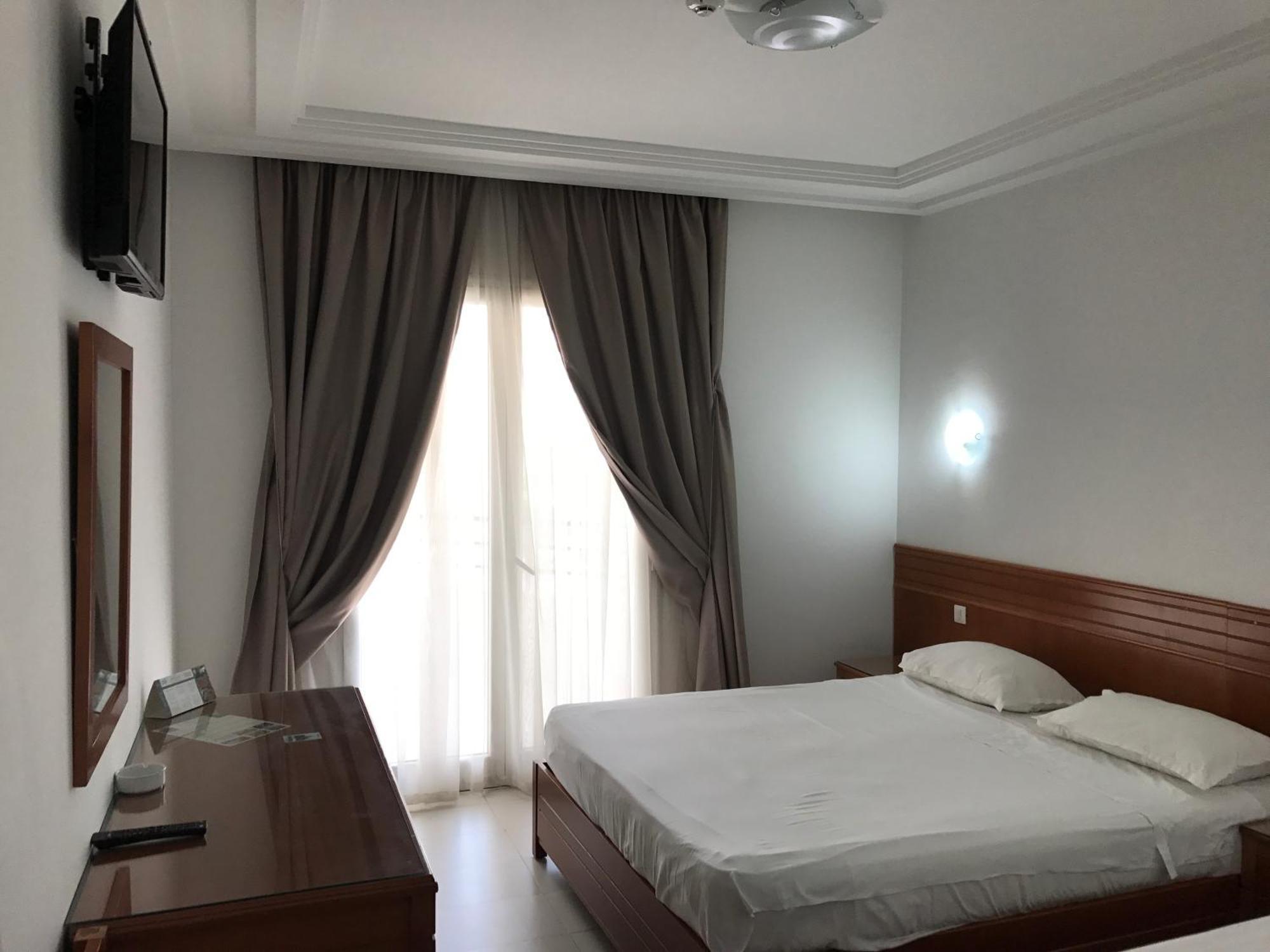 Triple Room Bathroom