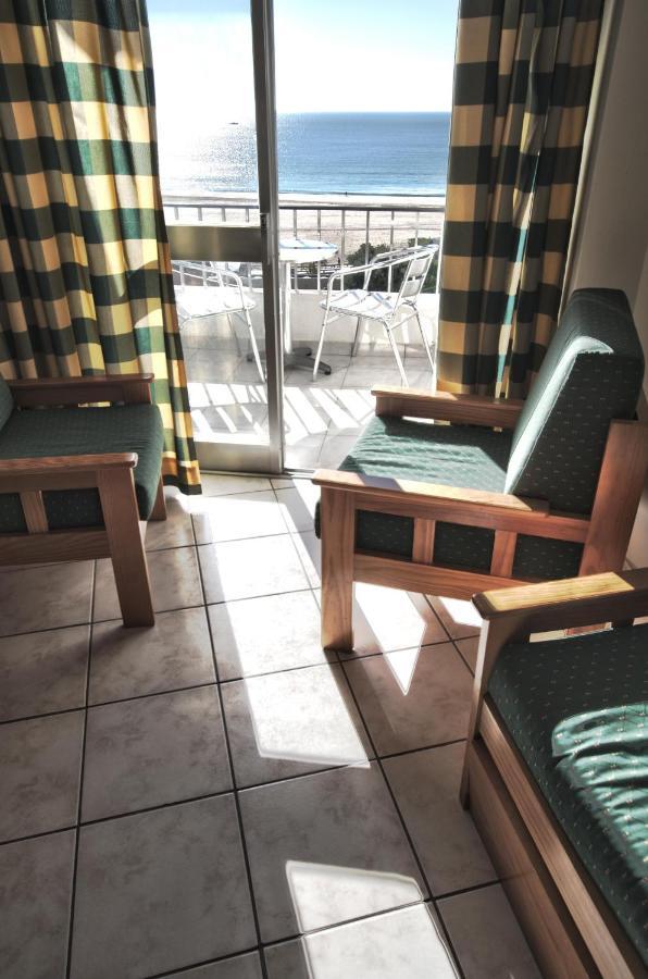 One-Bedroom Apartment Sea View