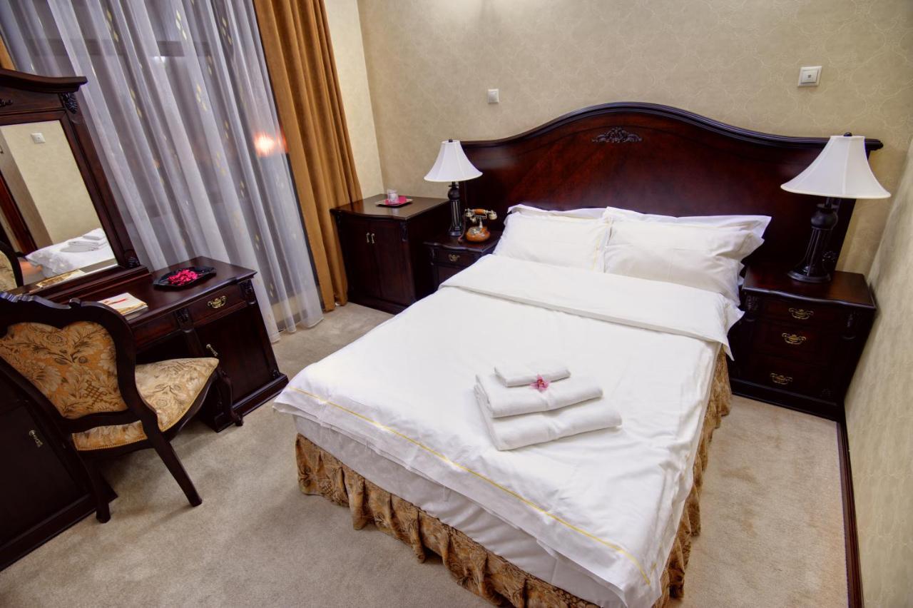 Queen Room,987067207:JPEG