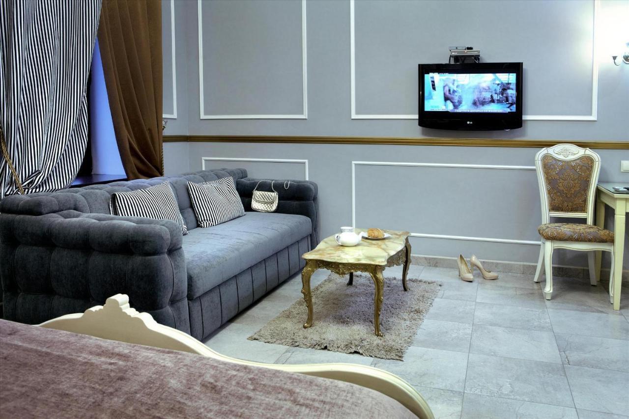 Luxury Studio