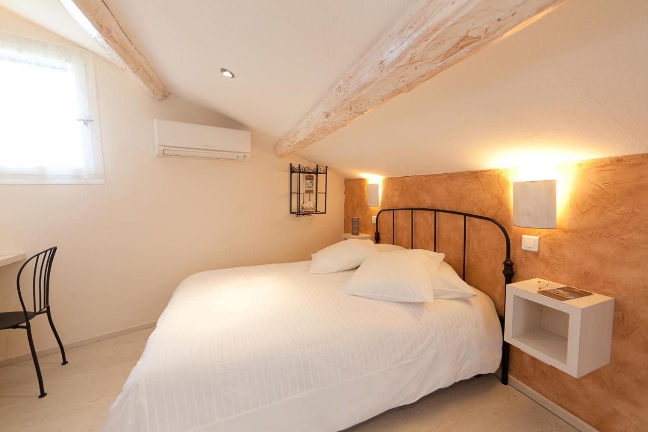 Standard Double Room,1117596975:JPEG