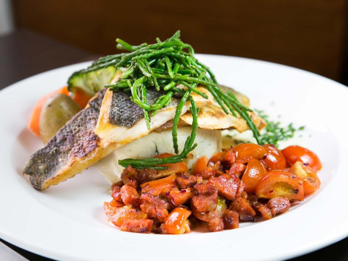 Special Offer 2 nights with 1 dinner,139081311:JPEG