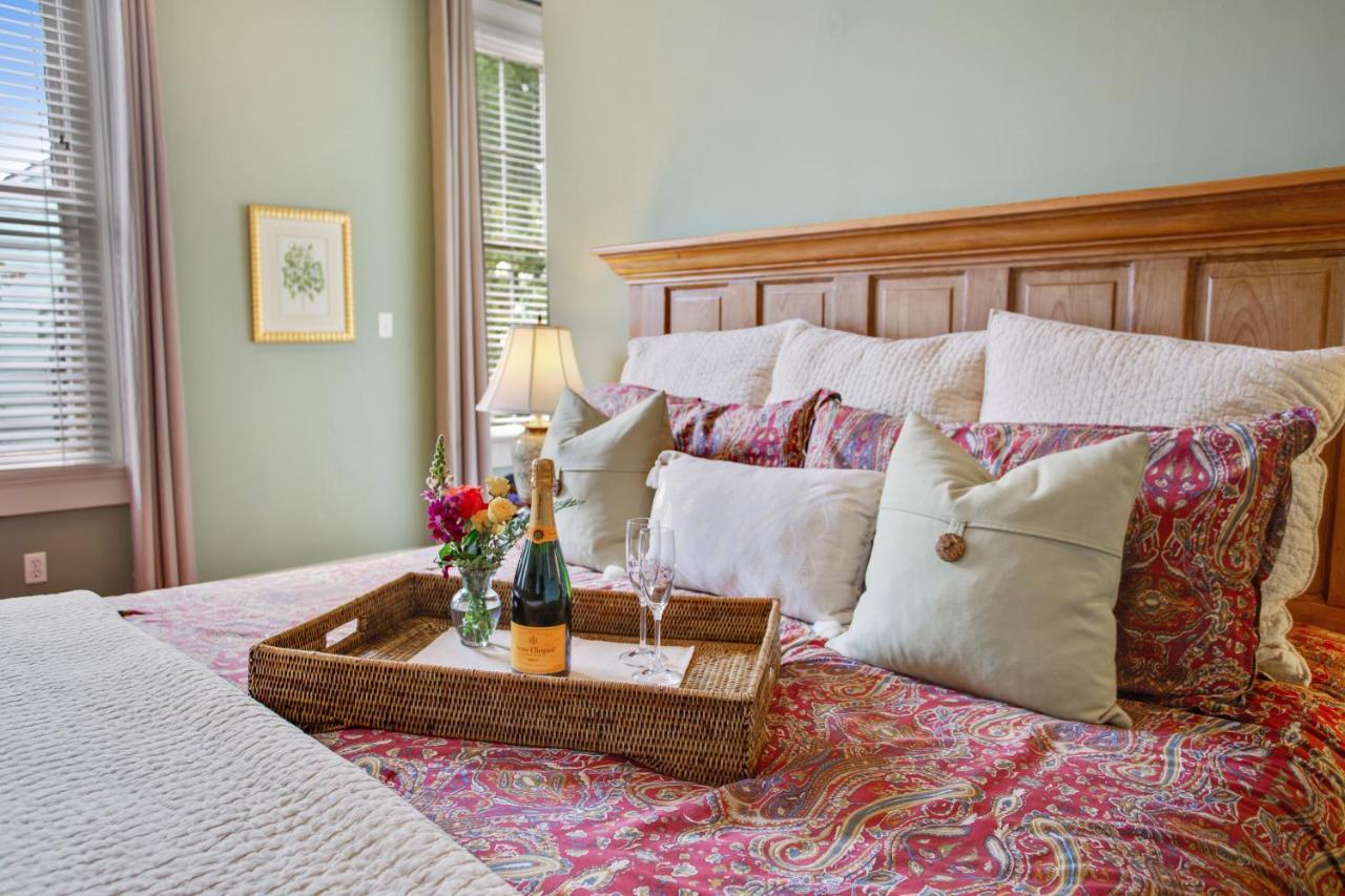 Suite Lune de Miel avec Lit King-Size