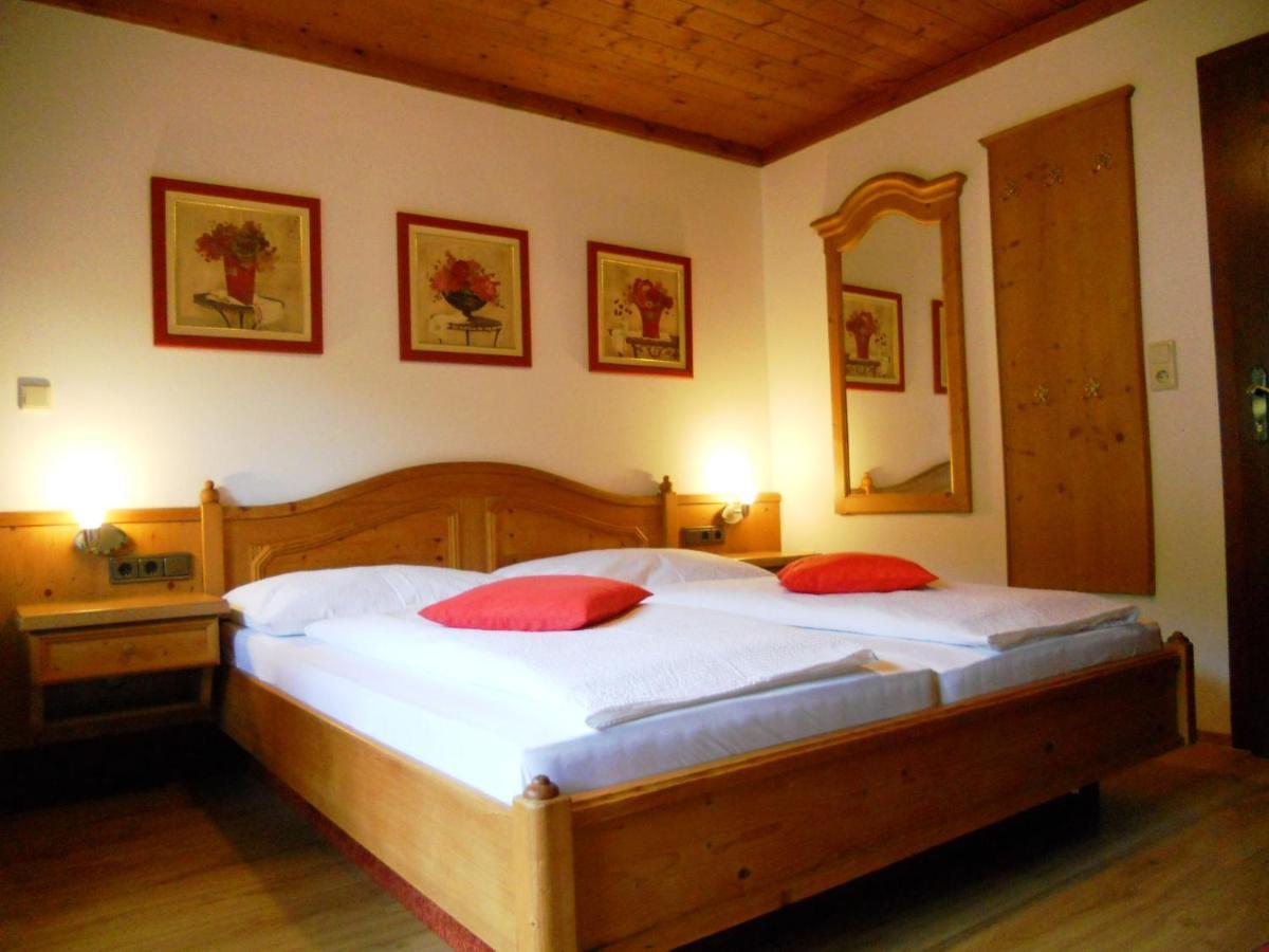 Doppelzimmer mit Zustellbett