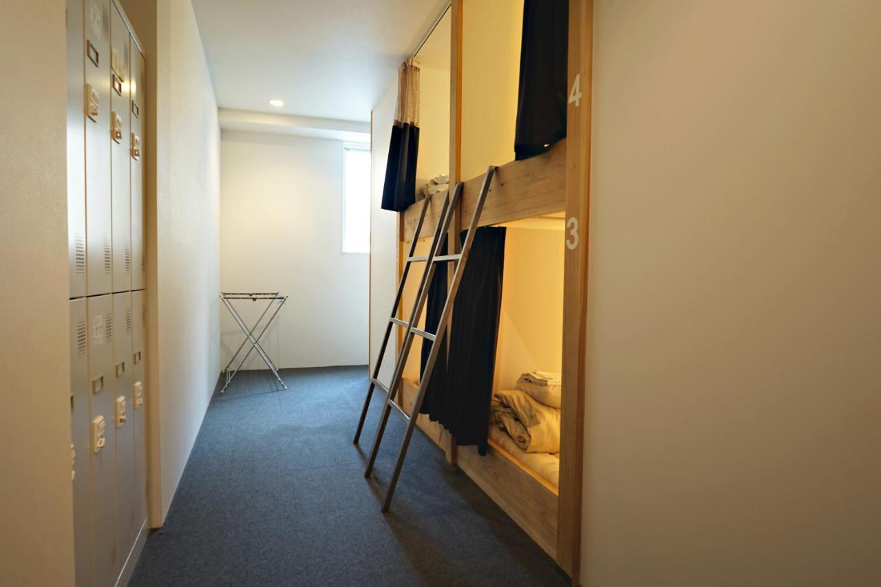 Bed 8-Bed Mixed Dormitory Room