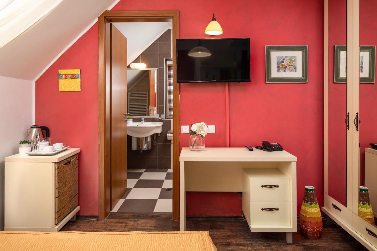 Economy Double Room 3*