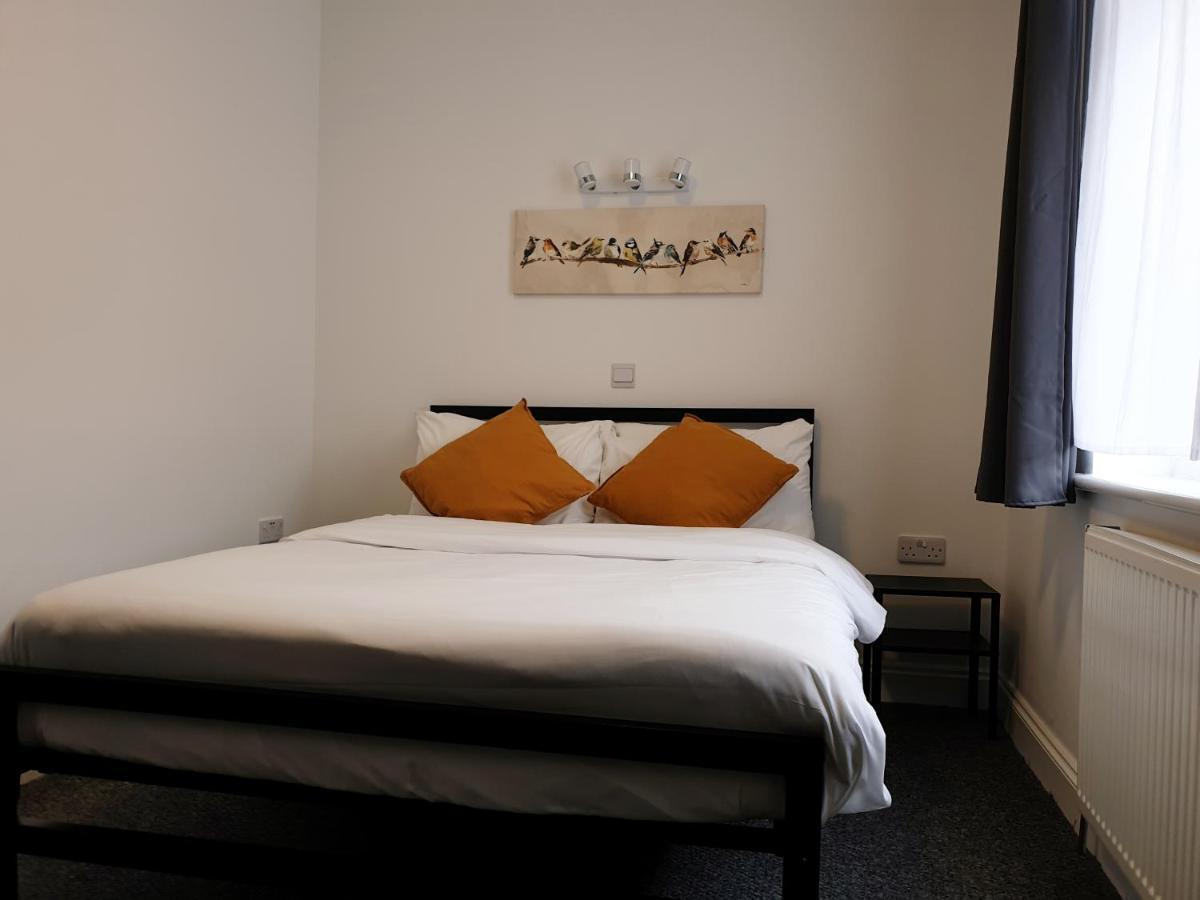 Double Room Private Bathroom