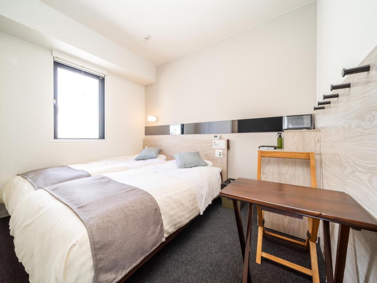 Compact Twin Room Non-Smoking