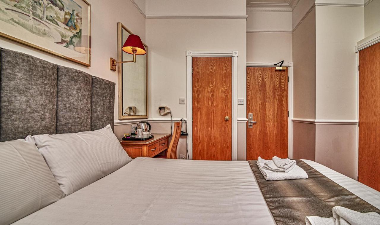 Standard Double Room,1005336073:JPEG
