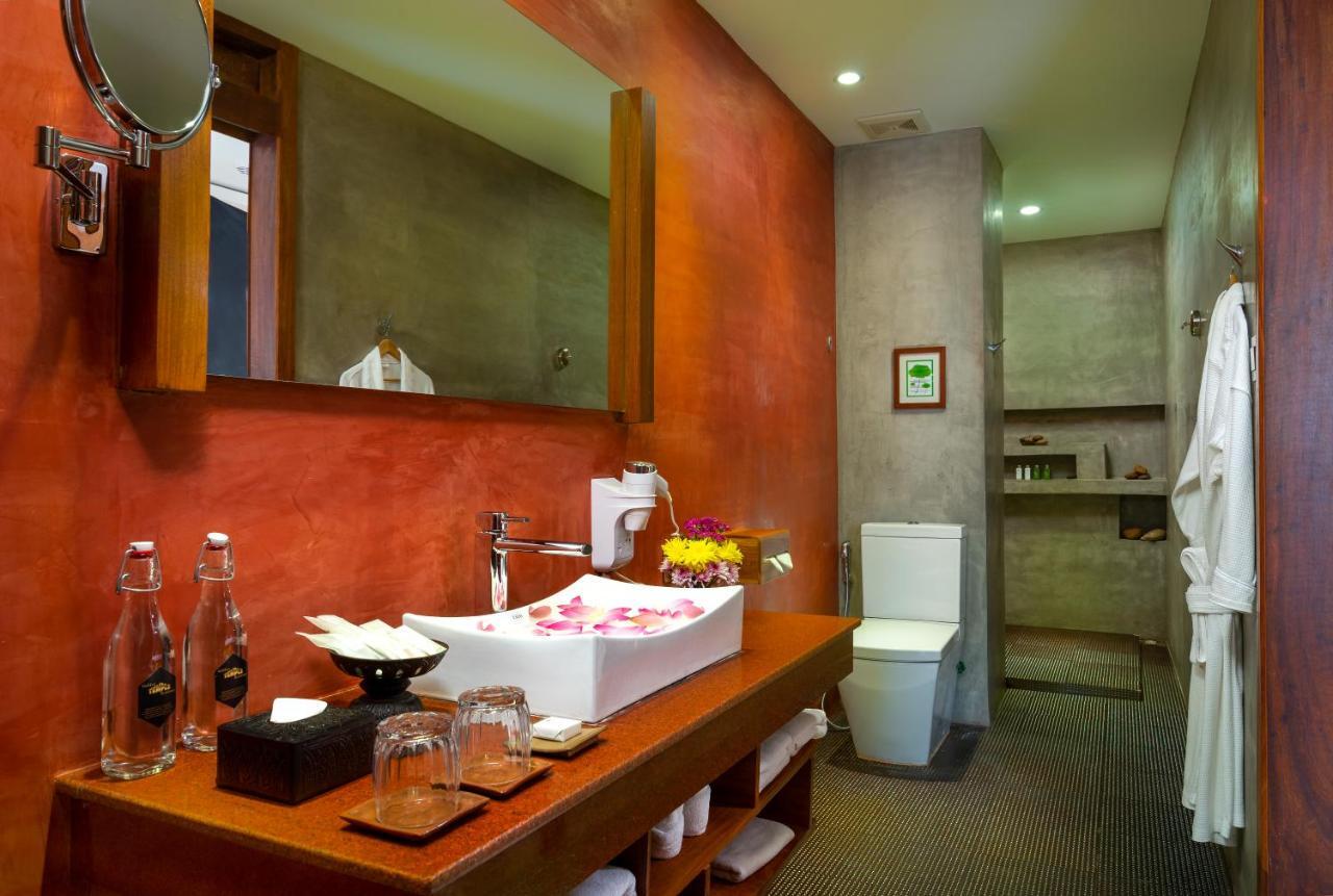 Luxury King Suite USD20 Credit Spa