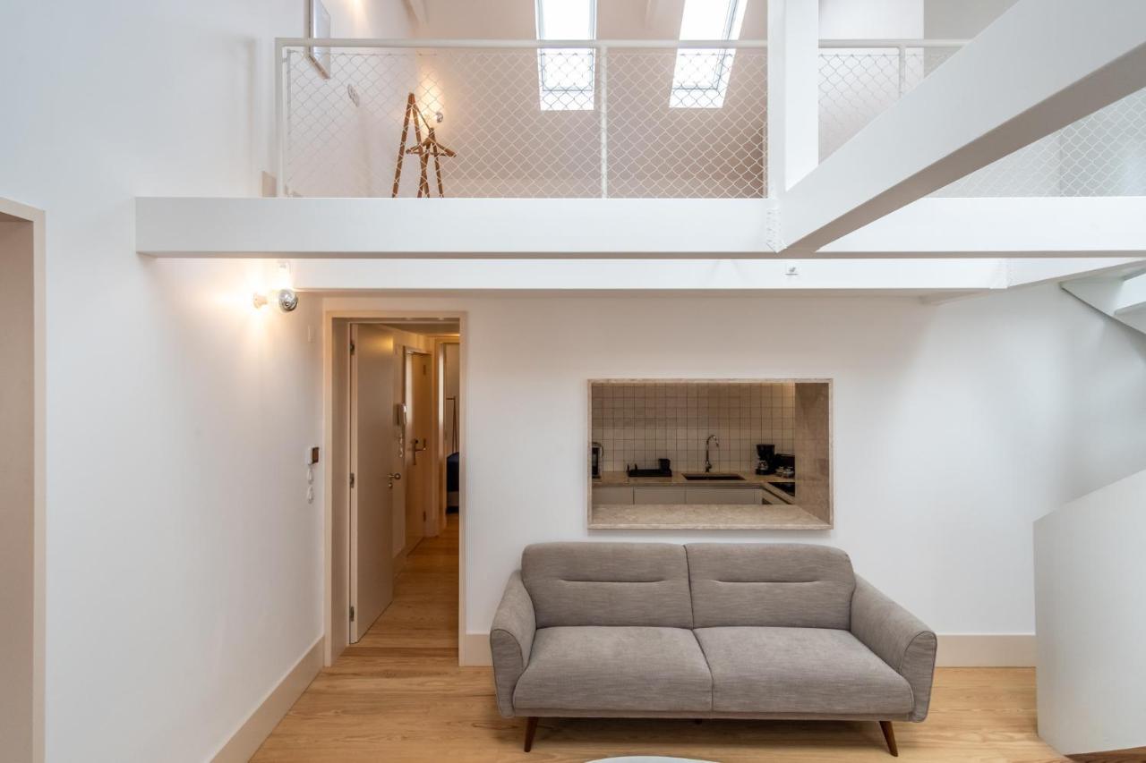 Duplex Apartment 5th Floor