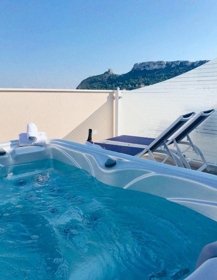 Deluxe Double Room Sea View Hot Tub