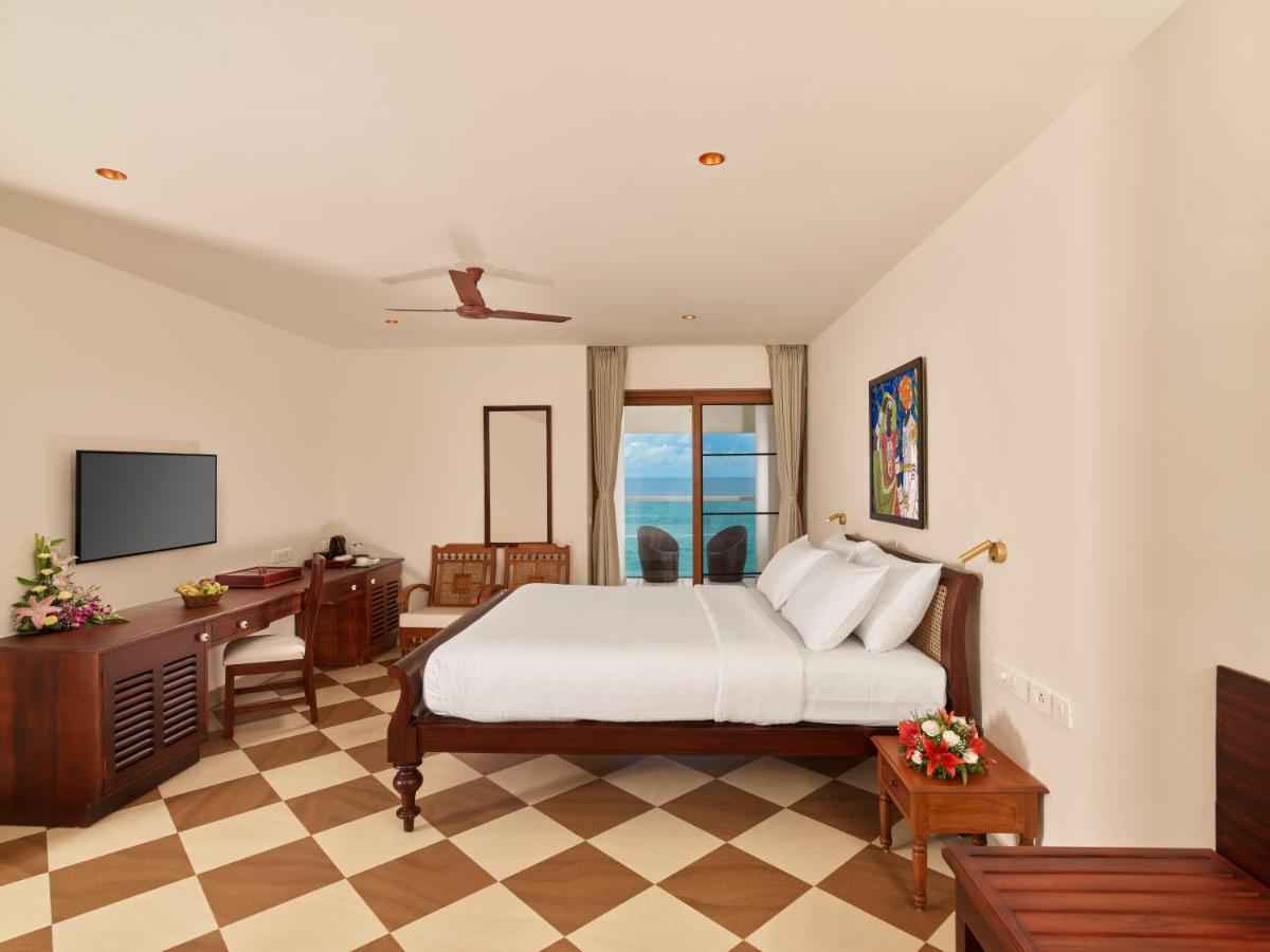 Deluxe Double or Twin Room Sea View