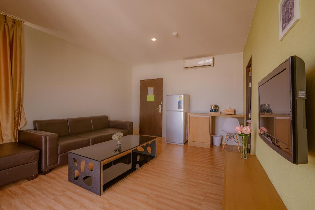 One-Bedroom Suite