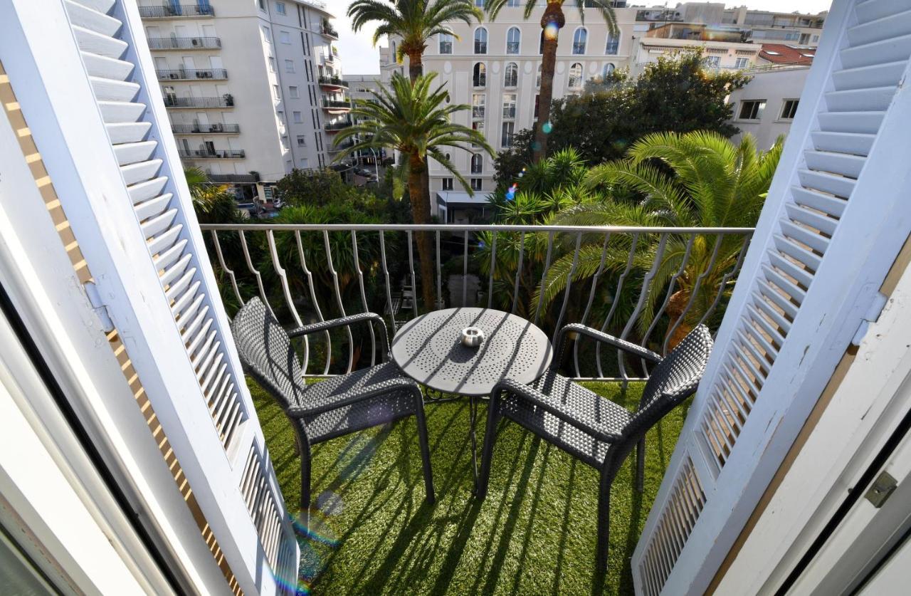 Double Room Balcony Garden View