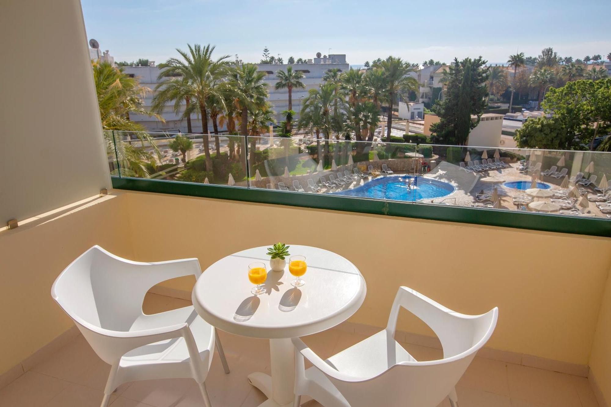 Double Room with Balcony and Pool View