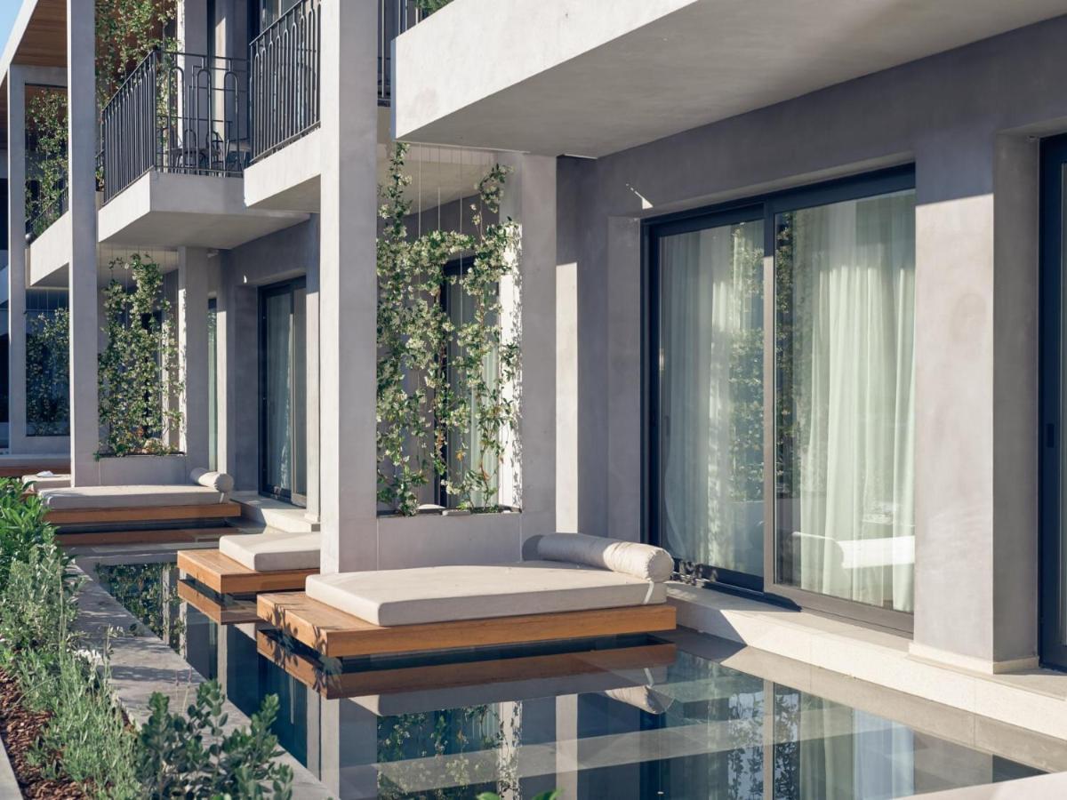 Suite Supérieure avec Piscine Commune