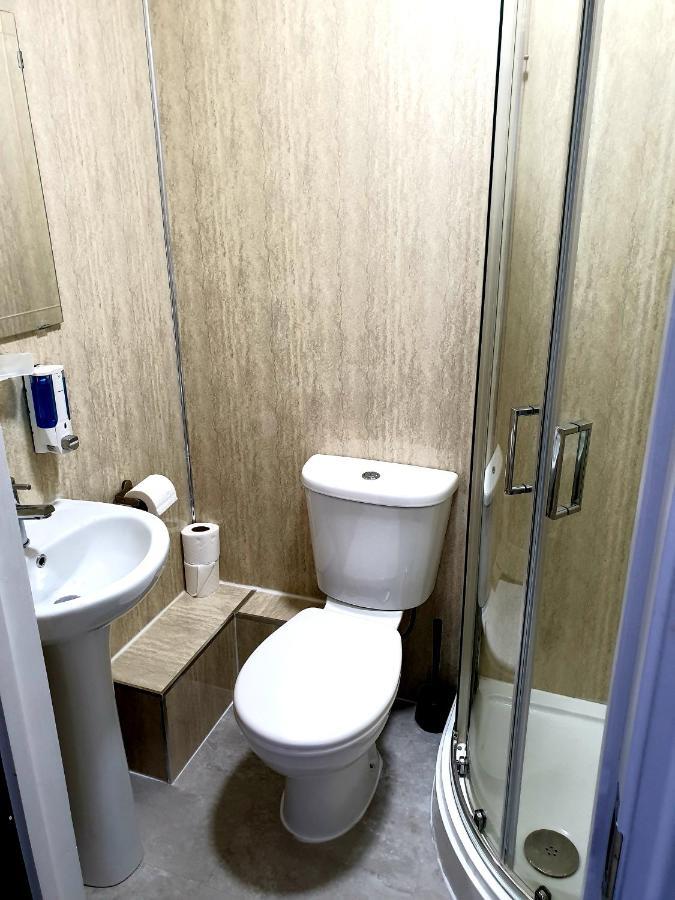 Double Room Private Bathroom