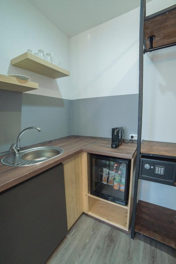 Studio Apartment