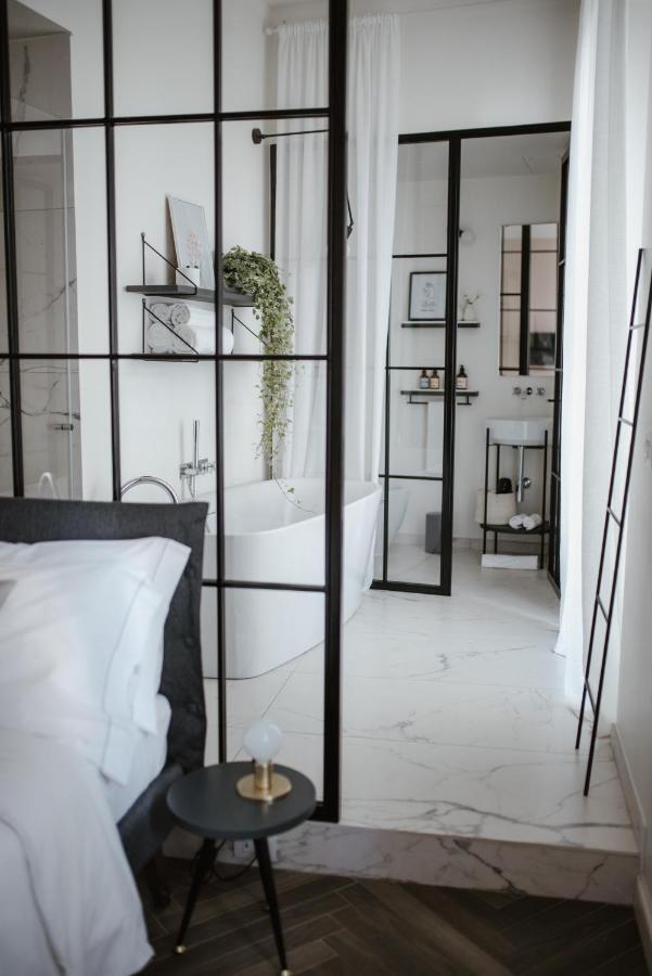 Quarto Duplo Deluxe com Banheira