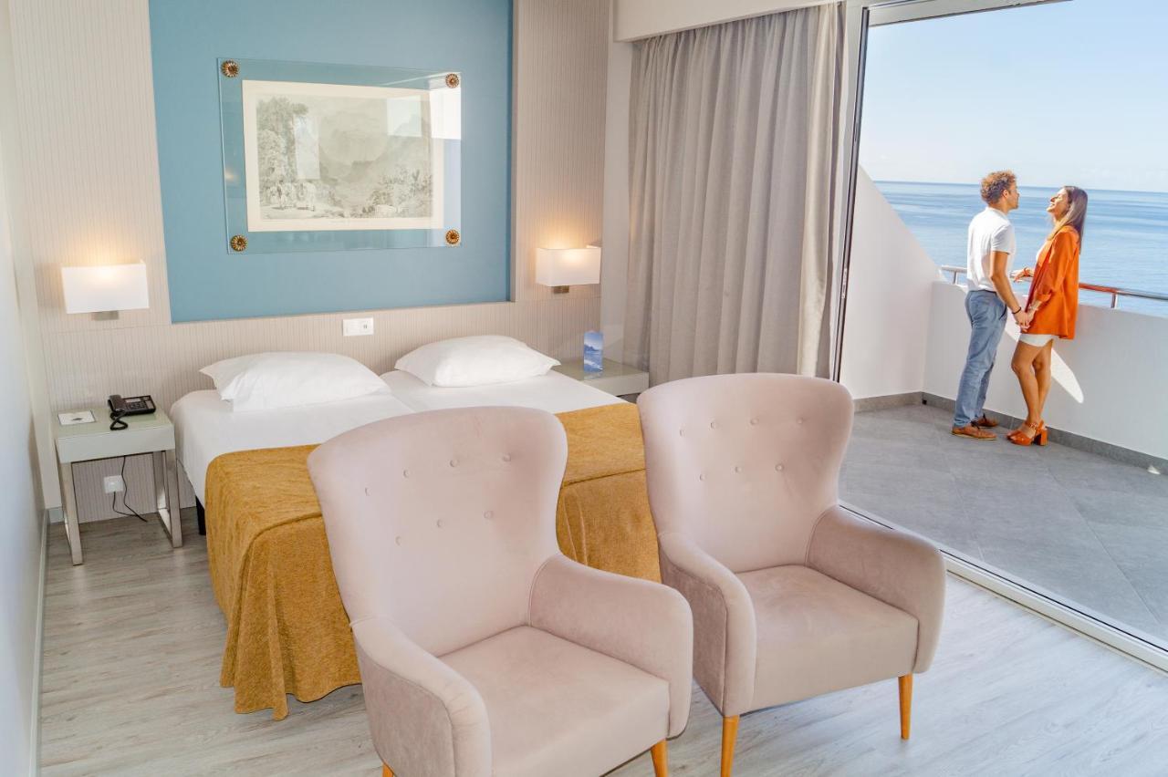 Chambre Double ou Lits Jumeaux de Luxe – Vue sur Océan