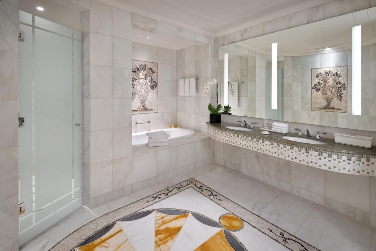 Superior Versace Room City View Guaranteed Upgrade to next room type 4pm Late Check-out subj to availability F&B excl Q's Brunch room dining Spa Buy 1 1 subj to availability valid until 31-08-2026 excl public holidays