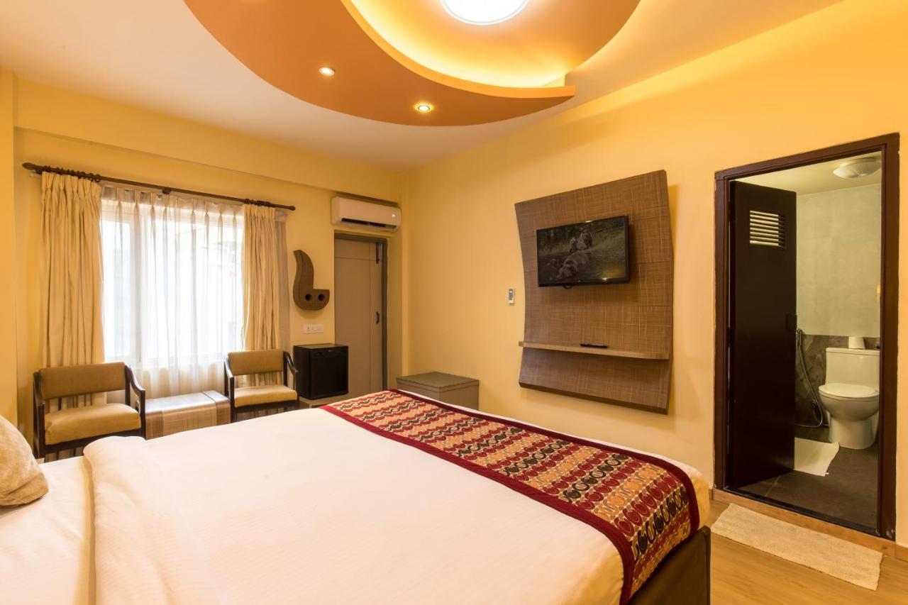 Deluxe Double Room 24 hours Check on First Spa Treatment & One-Way Complimentary Airport Transfer