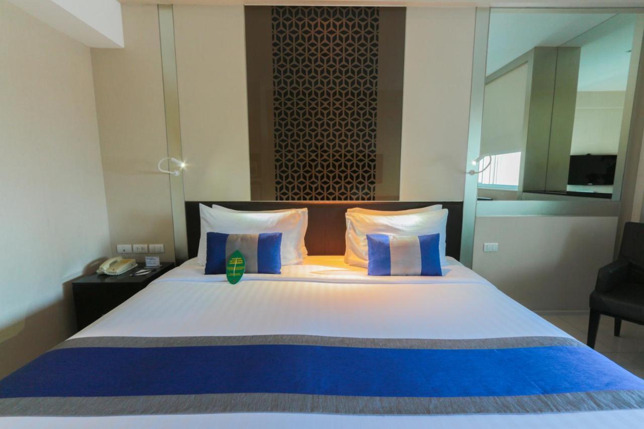 Premier Room