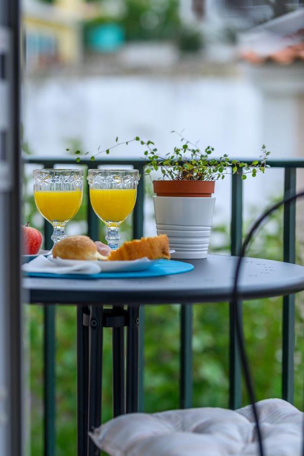 Single Room Balcony