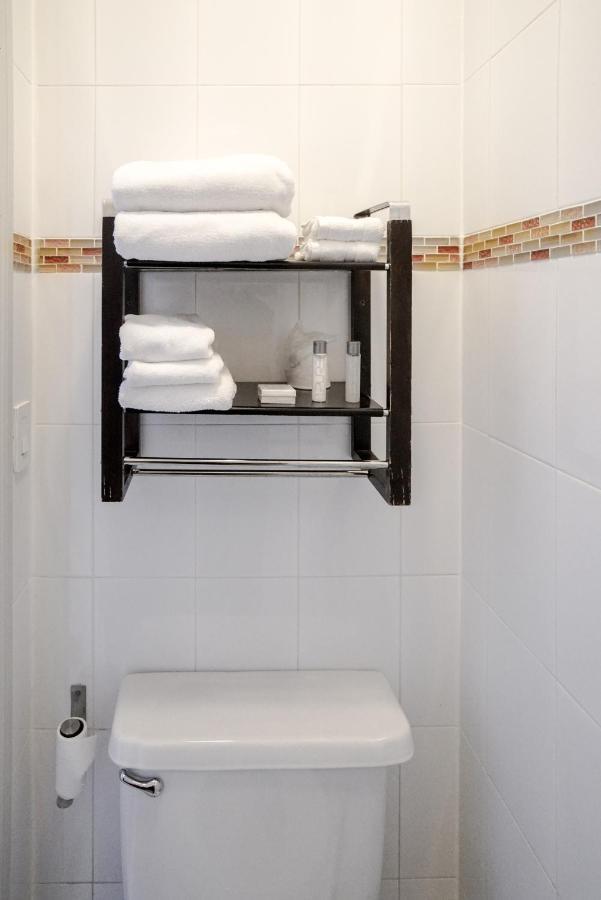 Single Room Bathroom