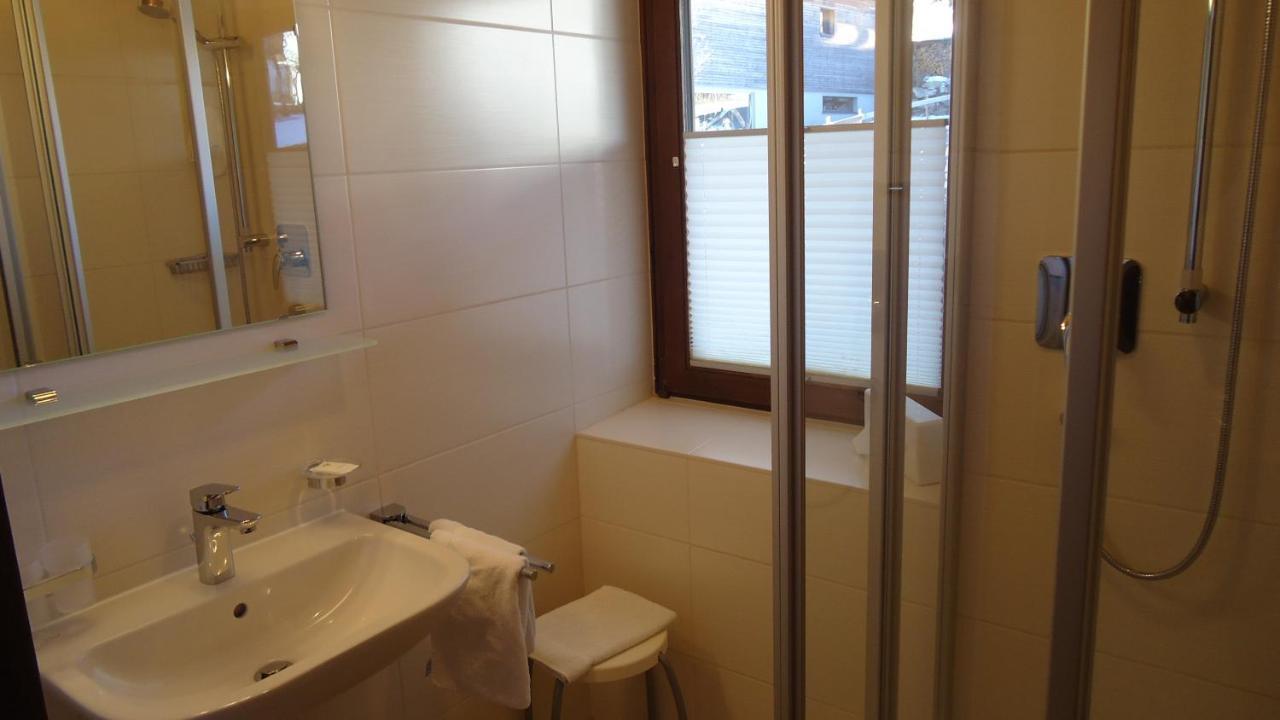 Triple Room,999149613:JPEG