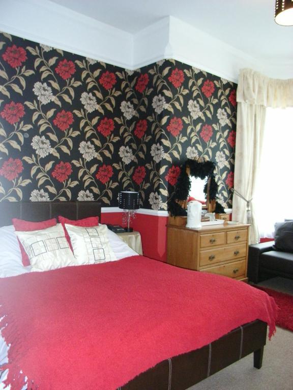 Large Double Room,10856185:JPEG