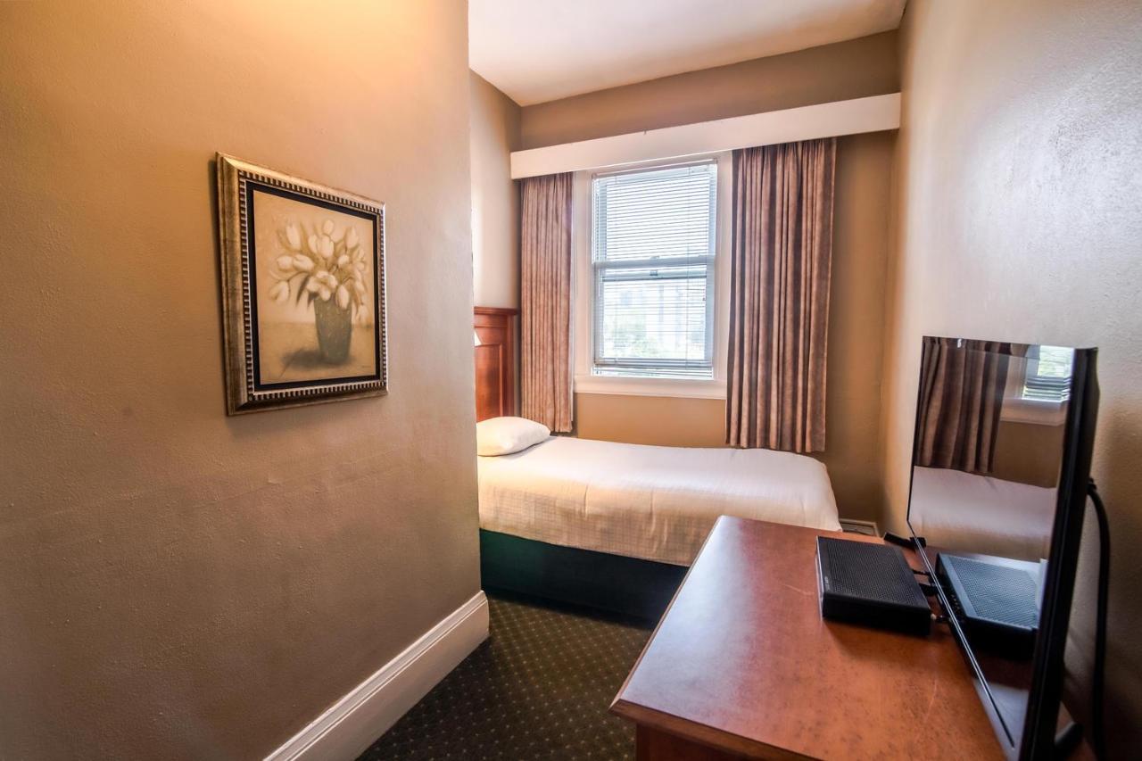 Three-Bed Unit
