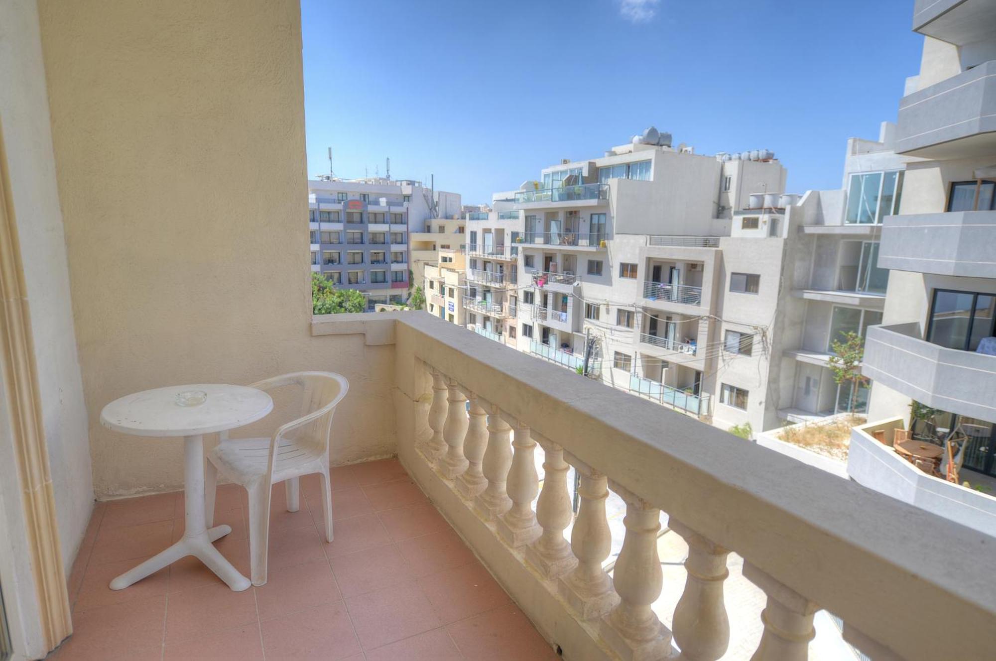 Standard Twin Room Balcony