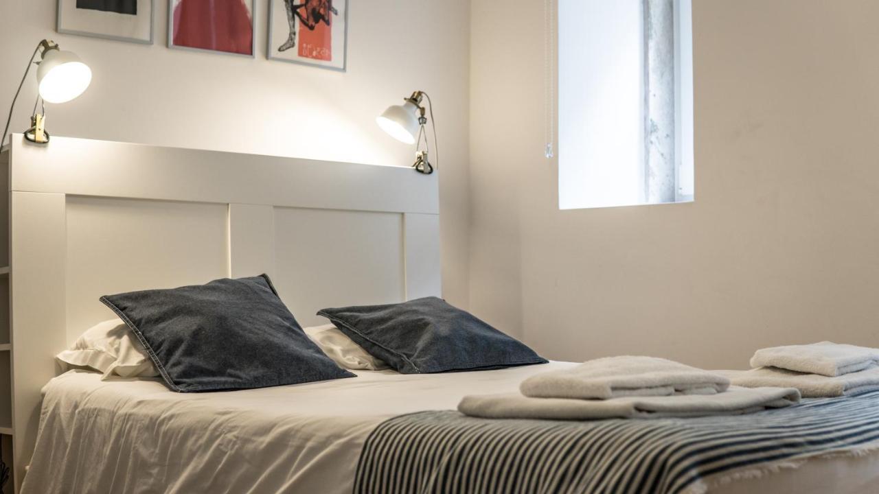 Double Room with Private Bathroom,663479874:JPEG