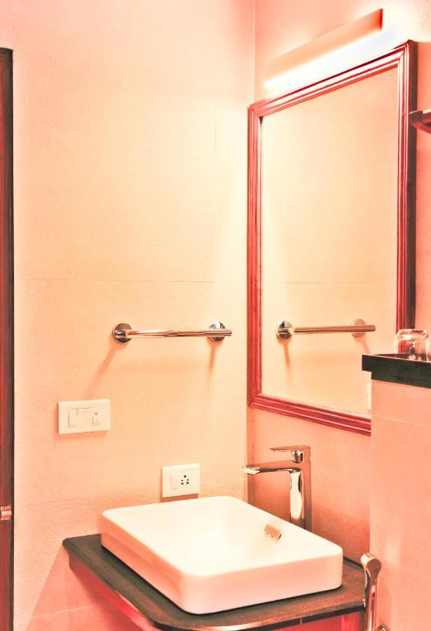 Deluxe Double or Twin Room Sea View